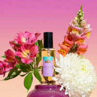 Hunti Room Spray of Tranquility in clear bottle with black spray top, Amethyst and Tiger’s Eye crystal infused, spa-like floral and musk fragrance mist Australia.